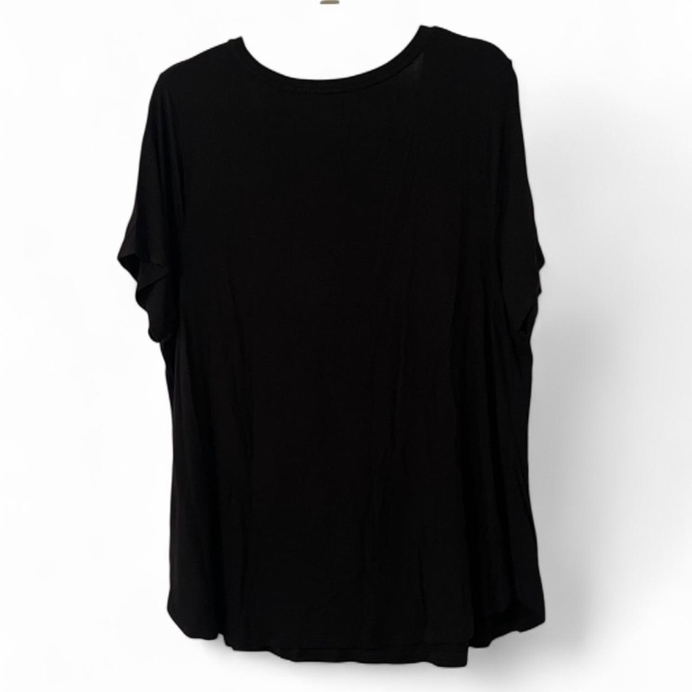 Ava & Viv Black Scoop Neck Essential Tee 1X - Picture 3 of 7